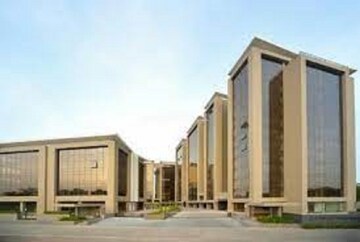  Office Space – Exterior View View at Thaltej - for Rent