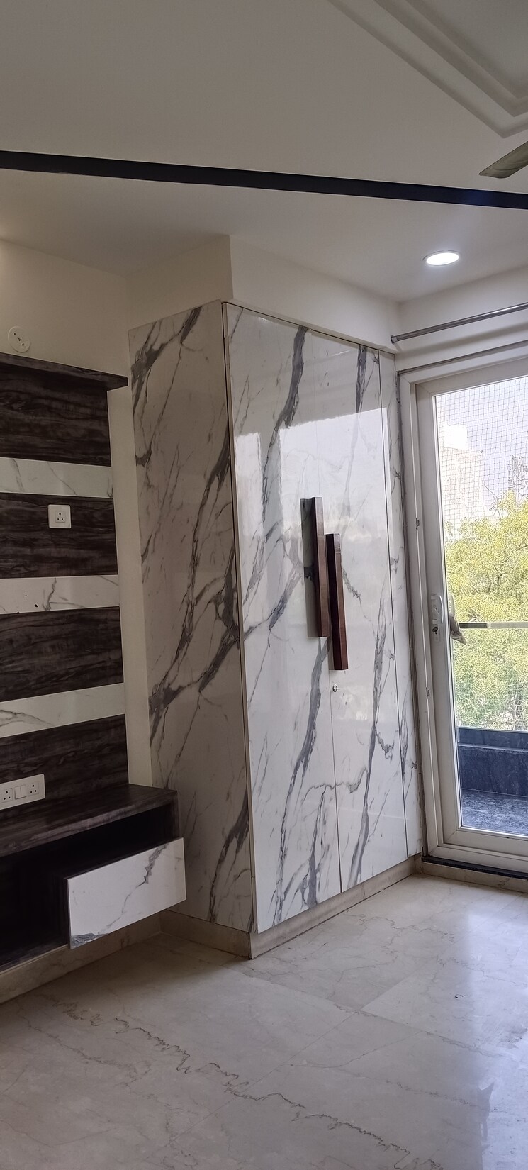 Room, tilak nagar 3 Bedroom 1800 Sq.Ft. Builder Floor In Tilak Nagar Delhi 8695639