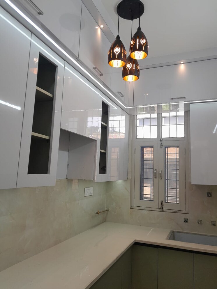 undefined, gyan khand ii 2 Bedroom 1000 Sq.Ft. Builder Floor In Gyan Khand ii Ghaziabad 8695660