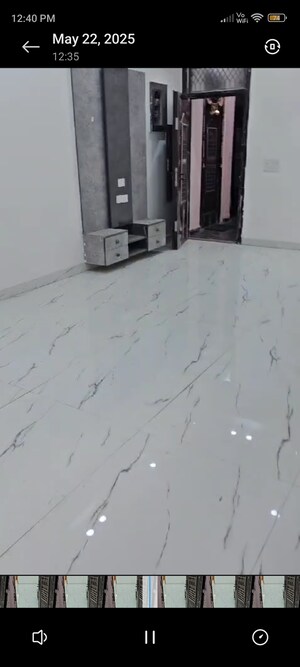 Room in 2 BHK Builder Floor at Gyan Khand ii – for Sale