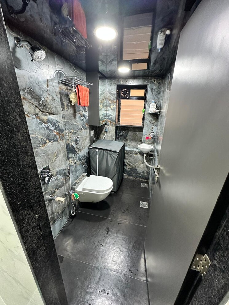  Parking, shiv-shaila 1 Bedroom 650 Sq.Ft. Apartment In Worli Mumbai 8695697