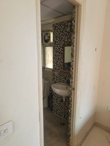Furnished Amenities in 1 BHK Apartment at Maxblis Grand Wellington, Sector 75 – for Rent