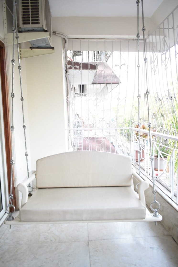 Bathroom, new nana peth 3 Bedroom 1200 Sq.Ft. Apartment In New Nana Peth Pune 8695735