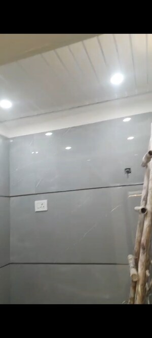 Furnished Amenities in 2 BHK Builder Floor at A and M Shakti Plaza, Shakti Khand Iii – for Sale