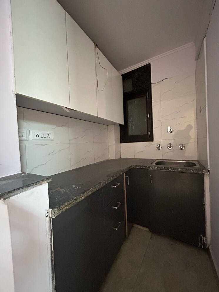 Kitchen, govindpuri 2 Bedroom 50 Sq.Yd. Builder Floor In Govindpuri Delhi 8695844
