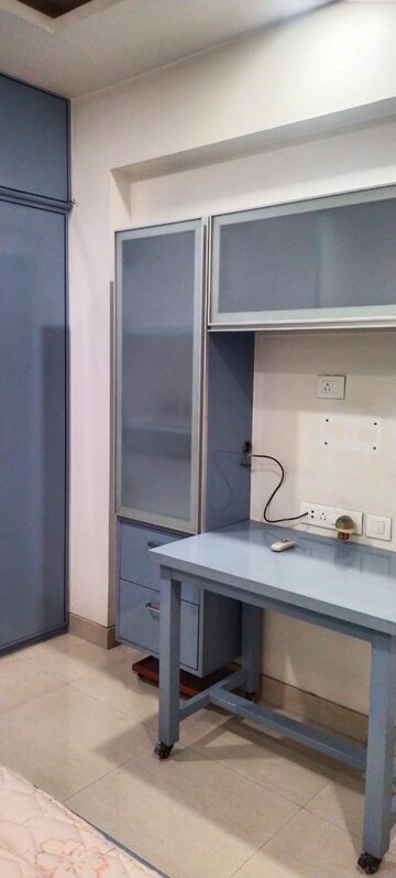 Living Room in 2 BHK Apartment at Raheja Sherwood, Goregaon East – for Rent