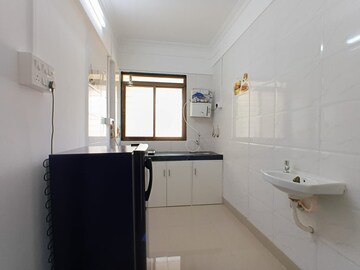 Kitchen in  Pg at Sector 8 Airoli – for Rent
