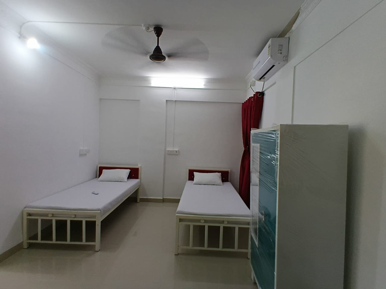 Pg For Rent in Sector 8 Airoli