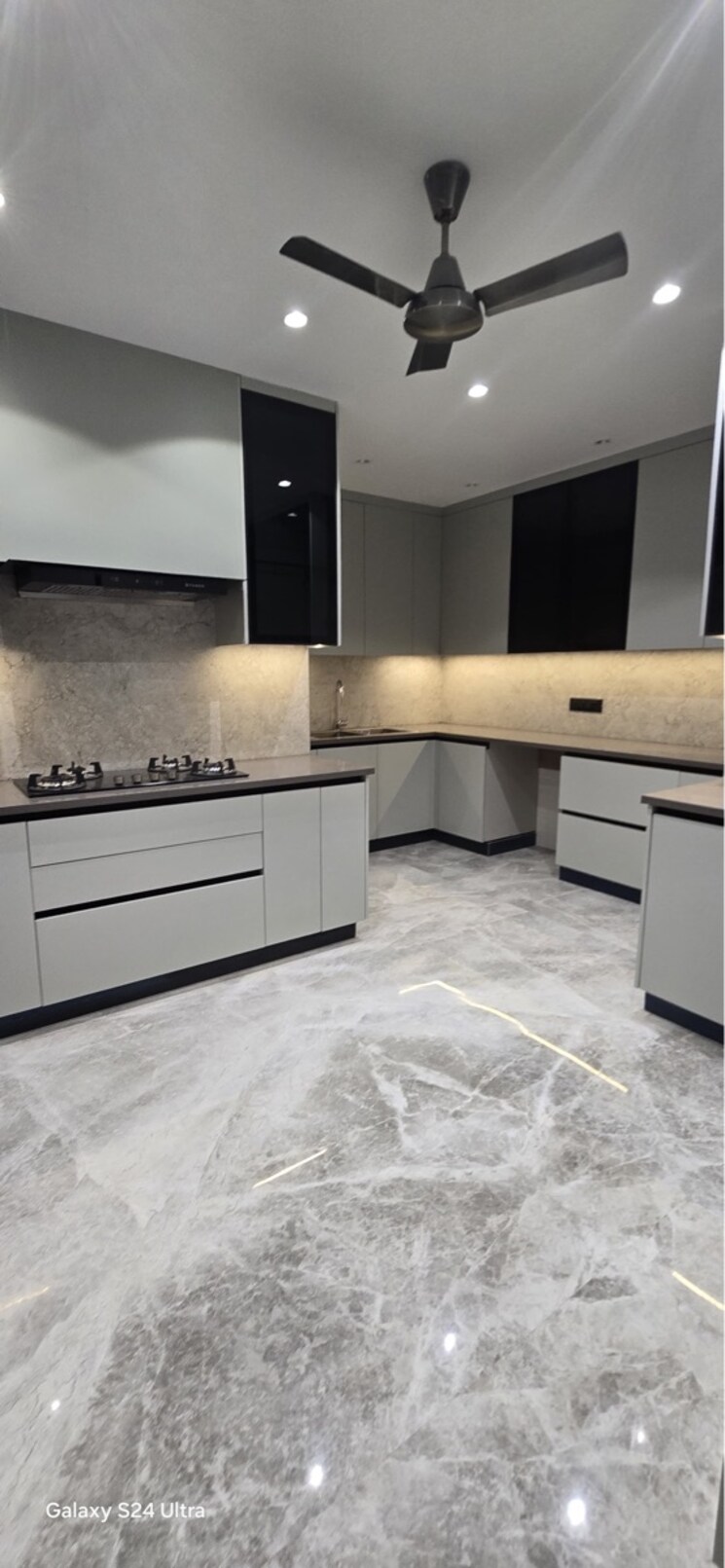 Kitchen, sushant lok i 4 Bedroom 300 Sq.Yd. Builder Floor In Sushant Lok I Gurgaon 8695675