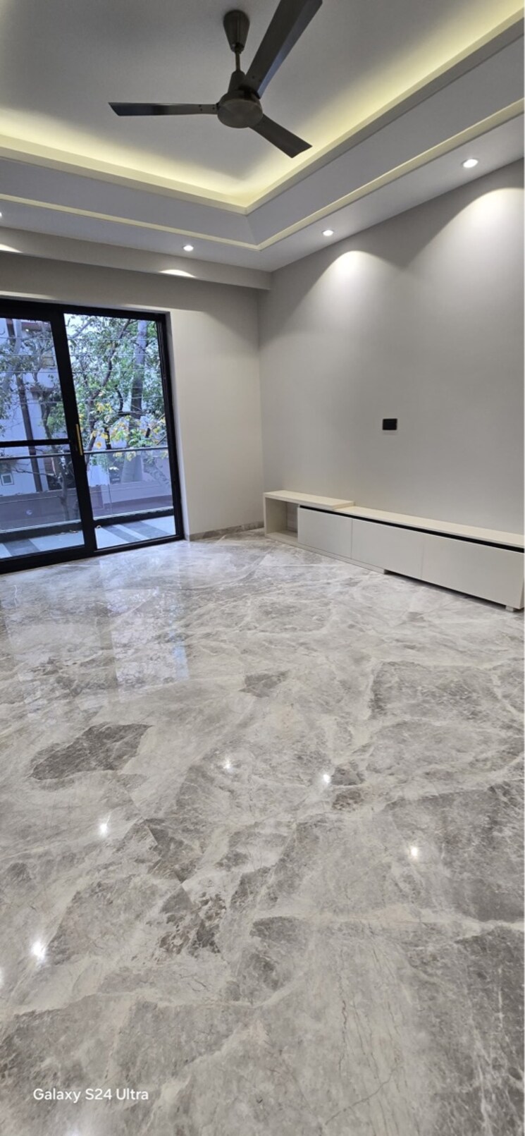 Bedroom, sushant lok i 4 Bedroom 300 Sq.Yd. Builder Floor In Sushant Lok I Gurgaon 8695675