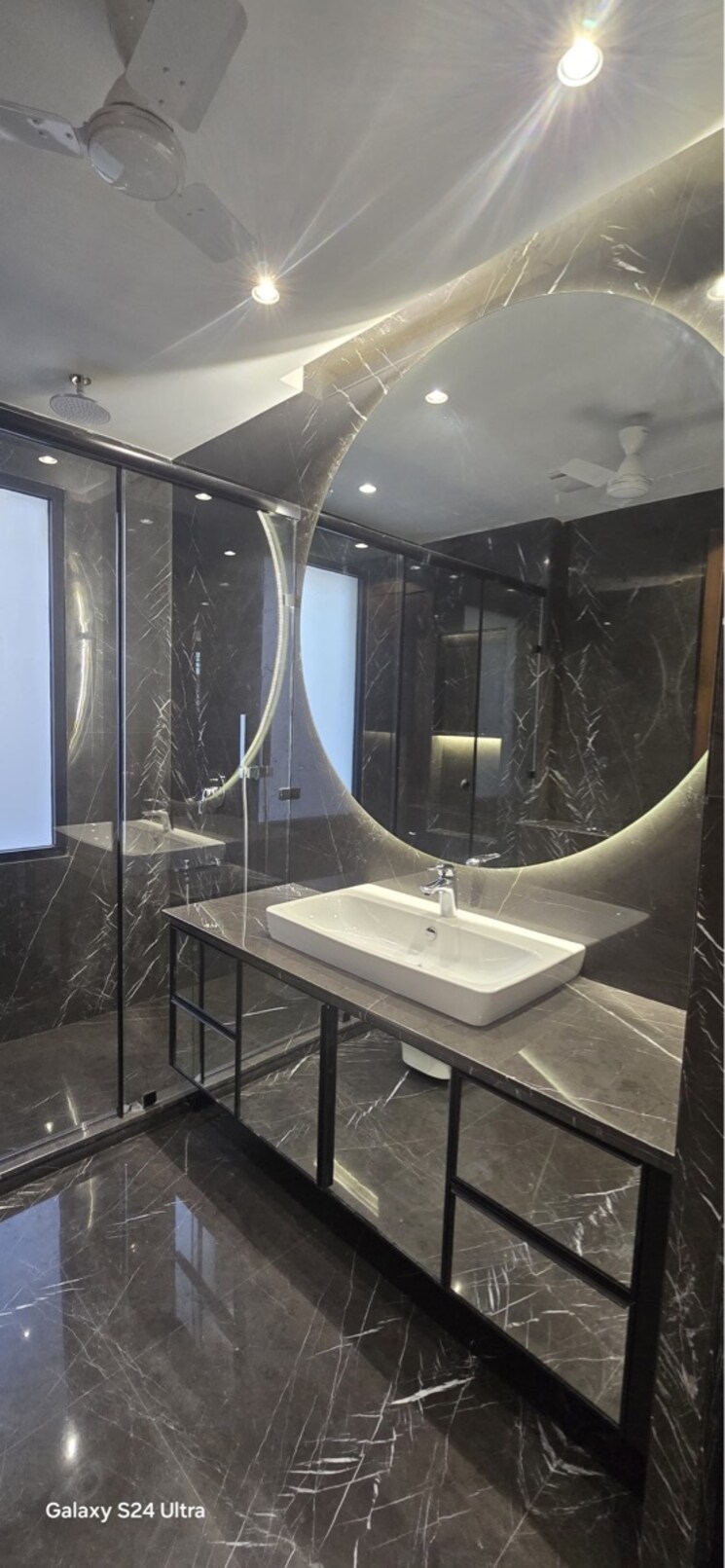 Bathroom, sushant lok i 4 Bedroom 300 Sq.Yd. Builder Floor In Sushant Lok I Gurgaon 8695675