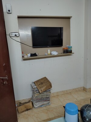 Furnished Amenities in 2 BHK Apartment at Adore Happy Homes, Sector 86 – for Sale