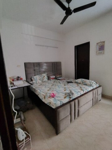 Furnished Amenities in 2 BHK Apartment at Adore Happy Homes, Sector 86 – for Sale