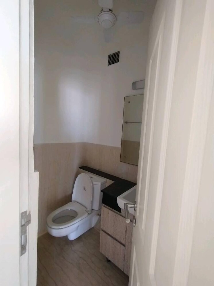 Bathroom, pioneer-park-presidia 5 Bedroom 4025 Sq.Ft. Apartment In Sector 62 Gurgaon 8695840