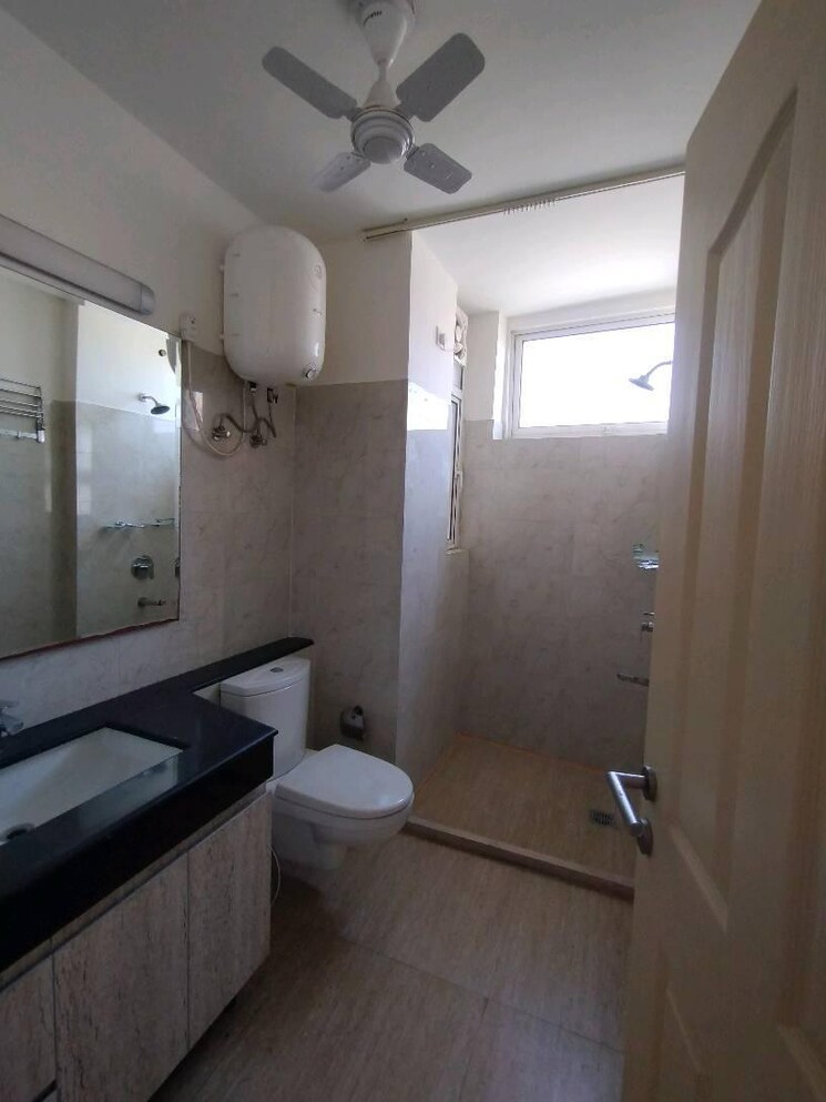 Bathroom, pioneer-park-presidia 5 Bedroom 4025 Sq.Ft. Apartment In Sector 62 Gurgaon 8695840