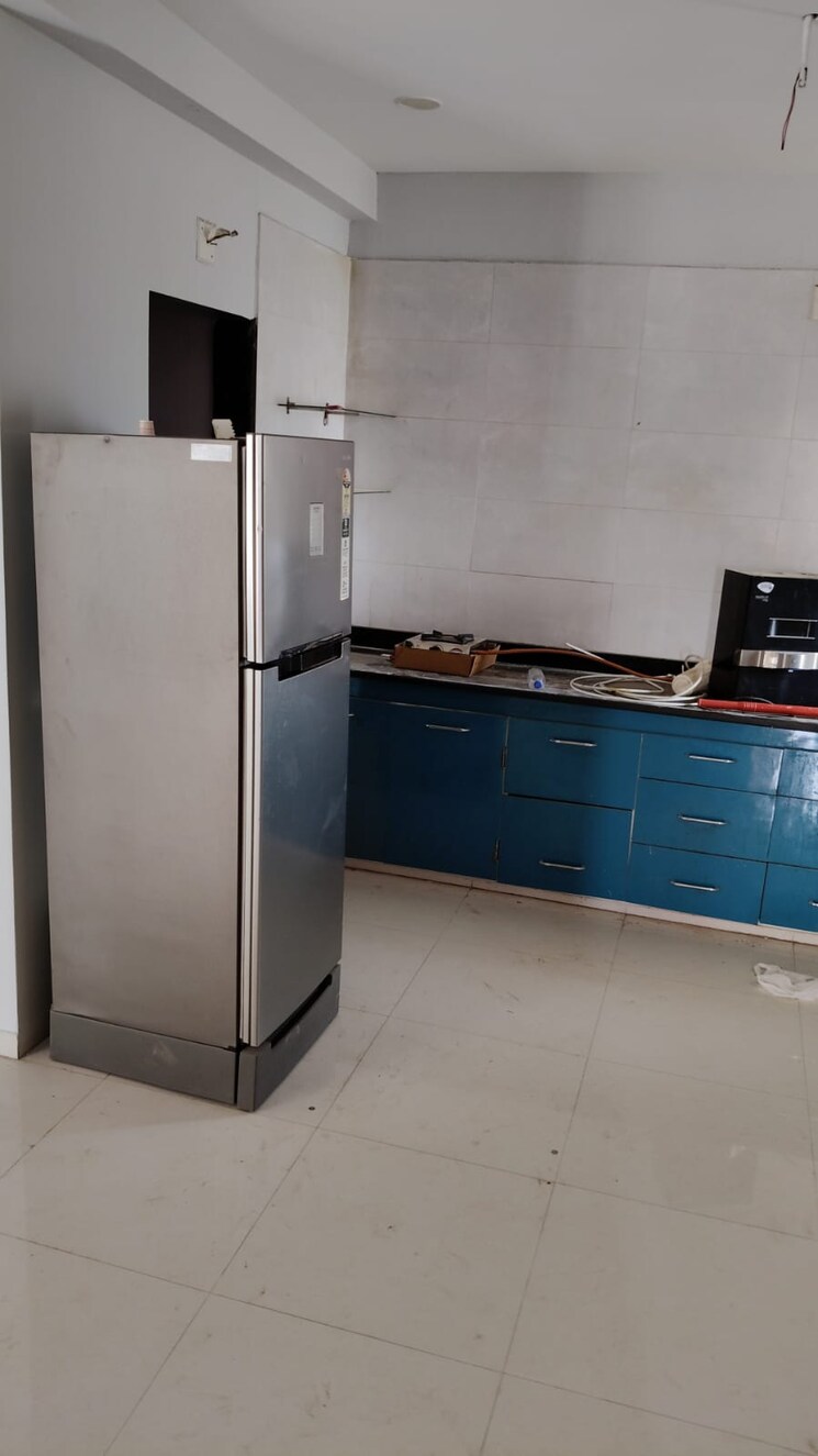 Kitchen, sanidhya 3 Bedroom 195 Sq.Yd. Apartment In Sanidhya Ahmedabad 8695848