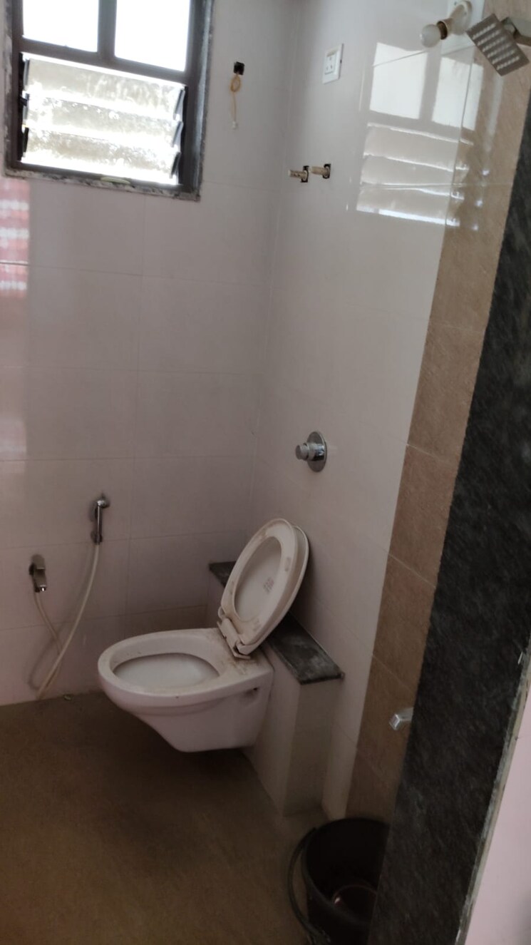 Bathroom, sanidhya 3 Bedroom 195 Sq.Yd. Apartment In Sanidhya Ahmedabad 8695848