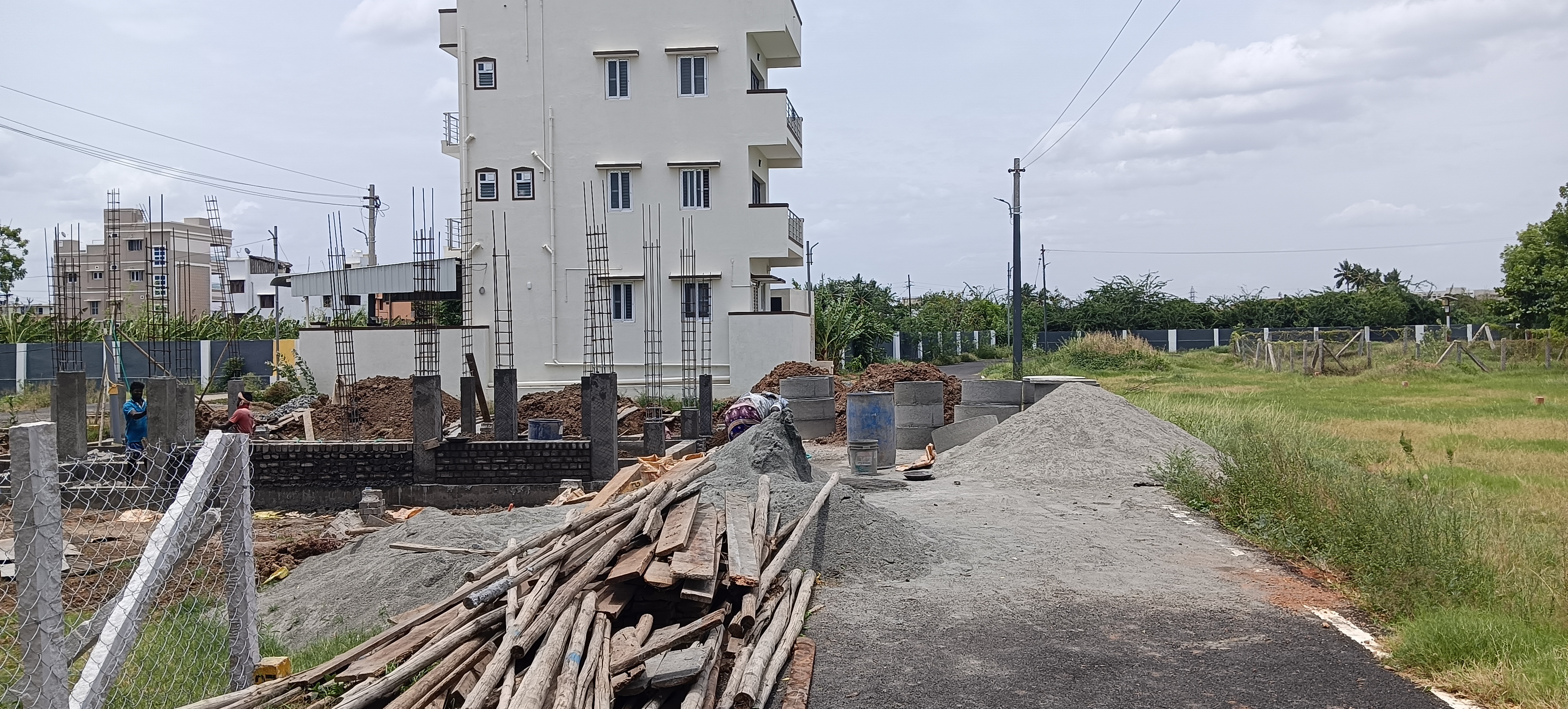 Plot For Sale in Anadam Nagar 