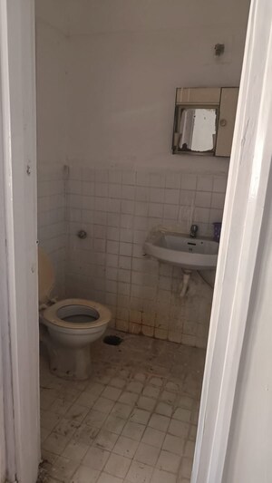 Bathroom in 3 BHK Apartment at Mantralaya – for Sale