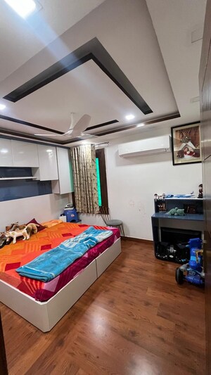 Bedroom in 4 BHK Builder Floor at Sector 85 – for Sale