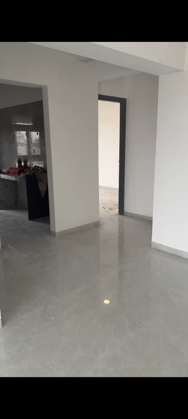 Room, dadar west 3 Bedroom 1150 Sq.Ft. Apartment In Dadar West Mumbai 8695897