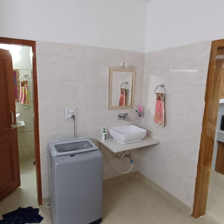 Bathroom, maya-apartments 2 Bedroom 100 Sq.Yd. Builder Floor In Budella Delhi 8695908