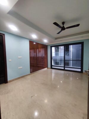 Room in 3 BHK Builder Floor at Saket – for Sale