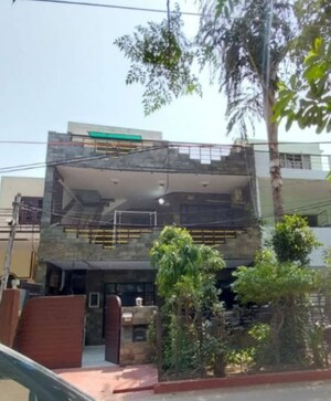 6+ BHK Villa – Exterior View View at Sector 21d - for Sale