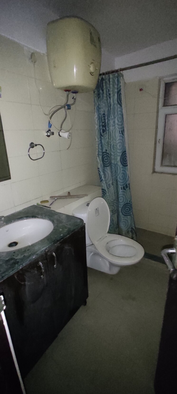 Master Bedroom, bptp-park-grandeura 4 Bedroom 2599 Sq.Ft. Apartment In Sector 82 Faridabad 8695973