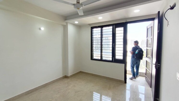 Room, sector 47 2 Bedroom 989 Sq.Ft. Builder Floor In Sector 47 Gurgaon 8696021