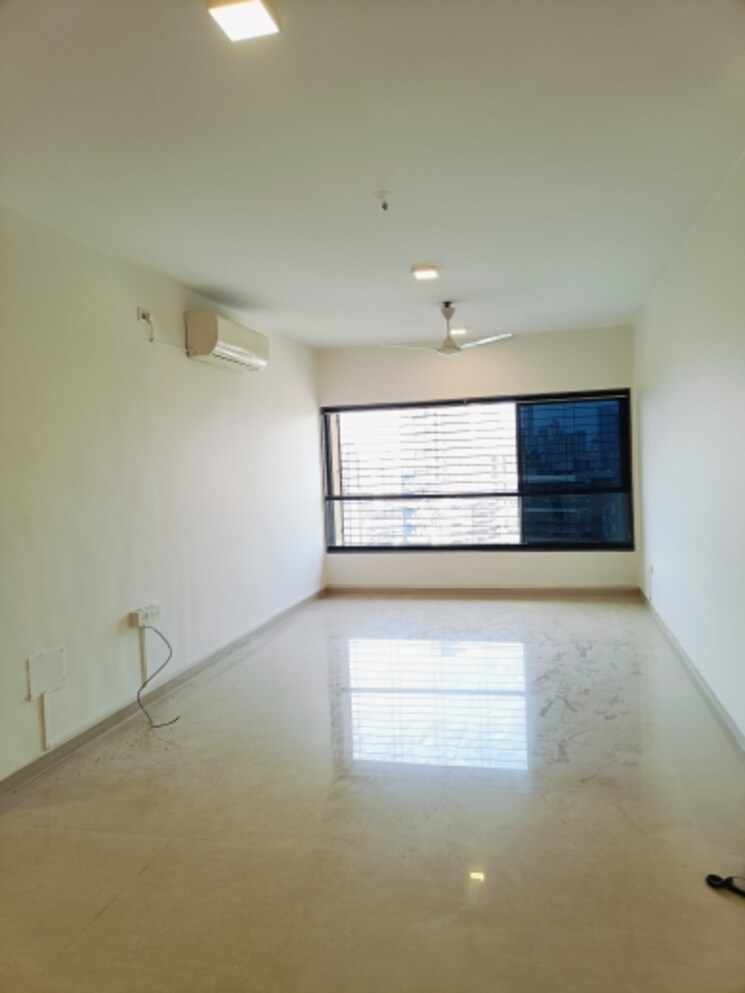 Room, crescent-tower 3 Bedroom 1500 Sq.Ft. Apartment In Tardeo Mumbai 8696024