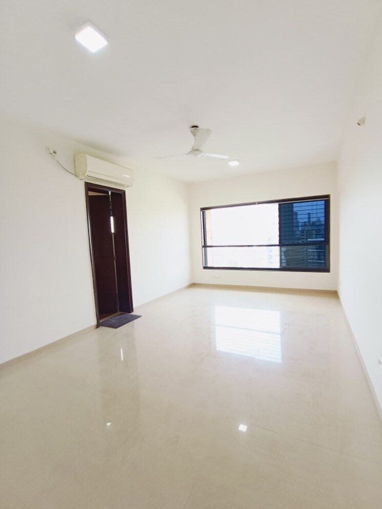 Room, crescent-tower 3 Bedroom 1500 Sq.Ft. Apartment In Tardeo Mumbai 8696024