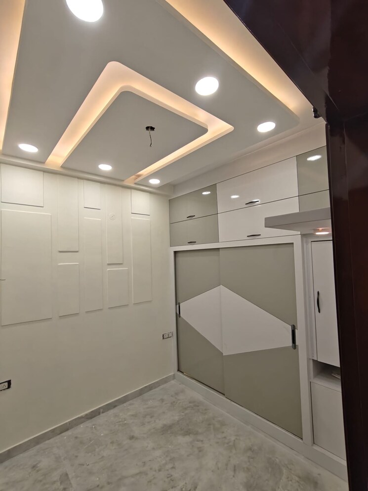 Bedroom, rohini sector 24 3 Bedroom 900 Sq.Ft. Builder Floor In Rohini Sector 24 Delhi 8696006