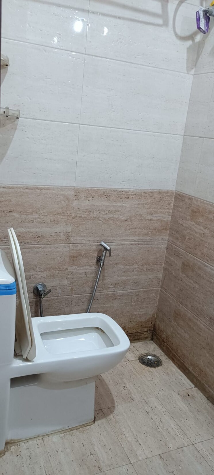 undefined, east-of-kailash-block-b-rwa Studio 40 Sq.Yd. Builder Floor In East Of Kailash Delhi 8695995