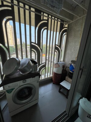 Master Bedroom in 2.5 BHK Apartment at Lodha Bel Air, Jogeshwari West – for Sale