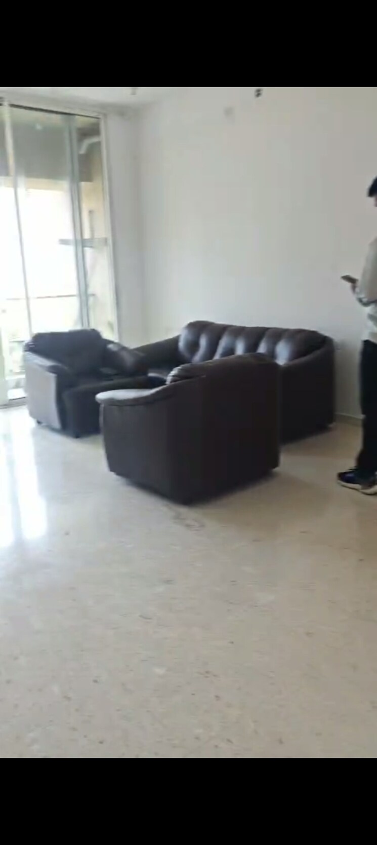 Living Room, andheri west 3.5 Bedroom 2000 Sq.Ft. Apartment In Andheri West Mumbai 8696052