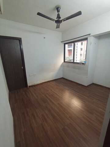 2 BHK Apartment For Rent in Lodha Lakeshore Greens, Dombivli East