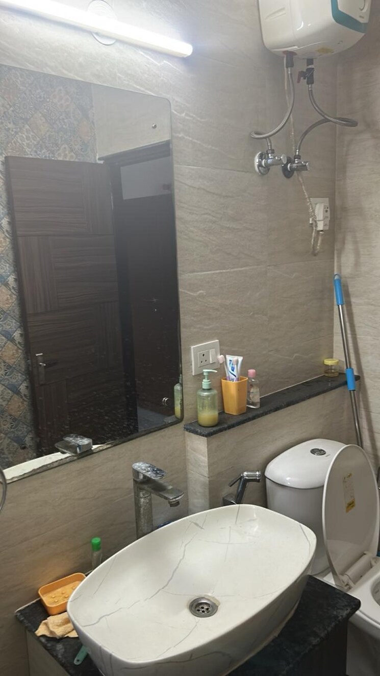 Attached Bathroom, dps-housing-society 3 Bedroom 1544 Sq.Ft. Apartment In Sector 51 Noida 8696066