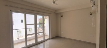 Room in 5 BHK Apartment at SS Linden, Sector 84 – for Rent