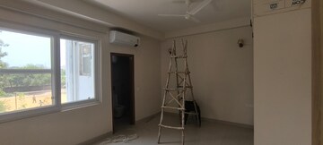 Building Lobby in 5 BHK Apartment at SS Linden, Sector 84 – for Rent