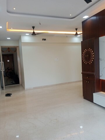 Room in 2 BHK Apartment at Rajesh Raj Infinia, Malad West – for Rent