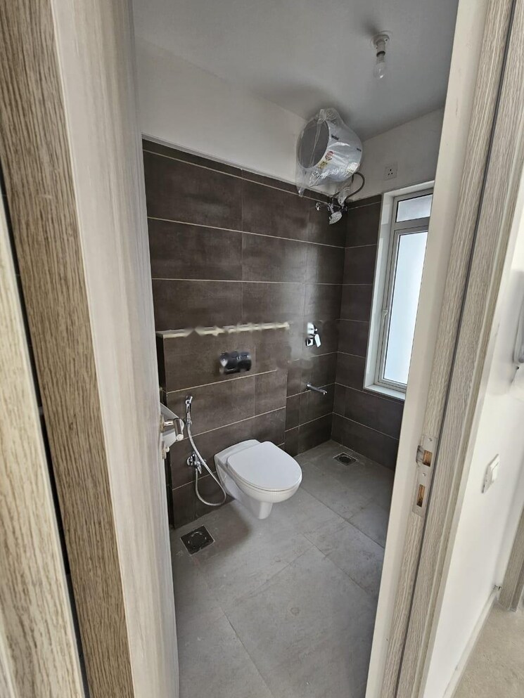 Bathroom, lodha-ncp-commercial-tower-supremus 3 Bedroom 1200 Sq.Ft. Apartment In Wadala Mumbai 8696084