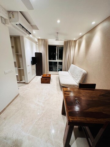 1 BHK Apartment For Rent in Hiranandani Regent Hill, Powai