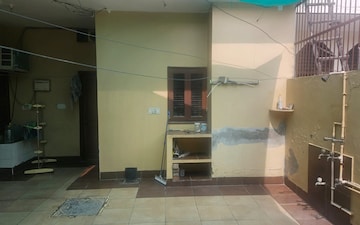 Plot For Sale in Sector 17