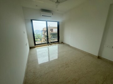 Room in 3 BHK Apartment at Adani Ten BKC, Bandra East – for Rent