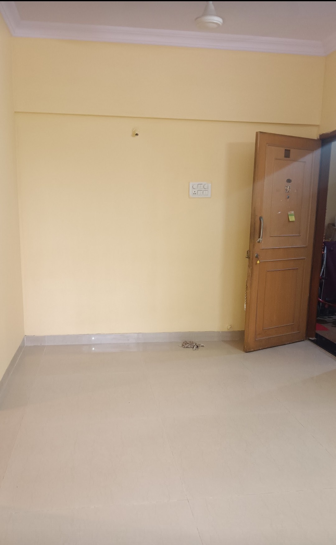 1 BHK + Extra Room Apartment For Rent in K Raheja Heights