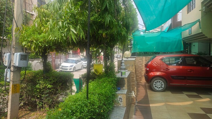  Parking, sector 19 3 Bedroom 250 Sq.Yd. Independent House In Sector 19 Faridabad 8696177