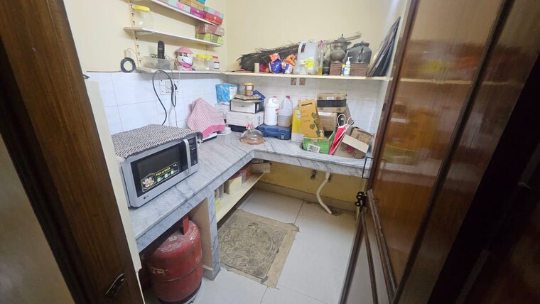 Kitchen, sector 19 3 Bedroom 250 Sq.Yd. Independent House In Sector 19 Faridabad 8696177