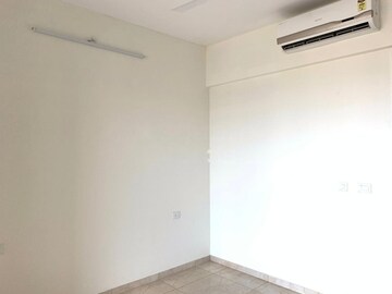 Room in 1 BHK Apartment at Ruparel Nova, Parel – for Rent