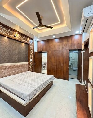 Bedroom in 3.5 BHK Builder Floor at Sector 37 – for Sale
